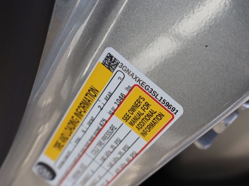 Certified 2025 Chevrolet Equinox ACTIV w/ Safety and Technology Package image 44