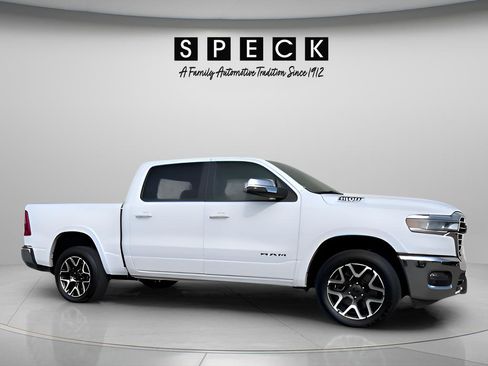Used 2025 RAM 1500 Laramie AWD/4WD image 4