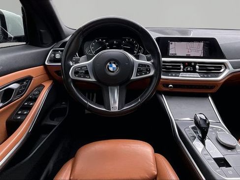Used 2021 BMW 330i Sedan w/ M Sport Package RWD image 8