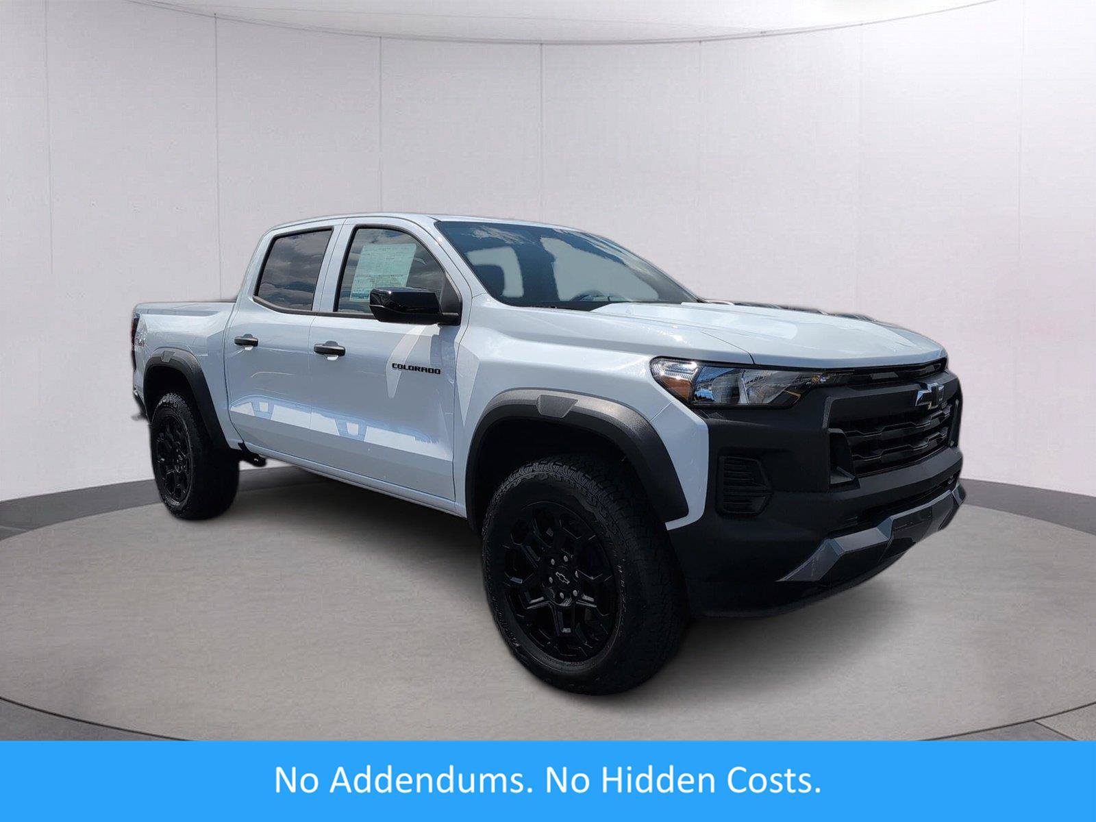 New 2026 Chevrolet Colorado Trail Boss AWD/4WD image 1