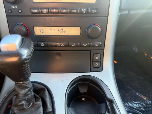 Used 2005 Chevrolet Corvette Convertible w/ Preferred Equipment Group image 12