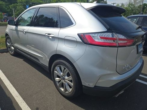 Used 2019 Ford Edge Titanium w/ Equipment Group 301A AWD/4WD image 22