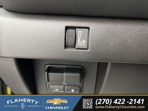 Used 2024 Chevrolet Colorado Z71 w/ Z71 Convenience Package 2 image 22