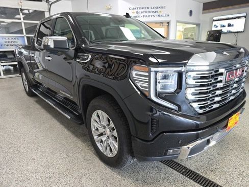 Used 2024 GMC Sierra 1500 Denali image 3