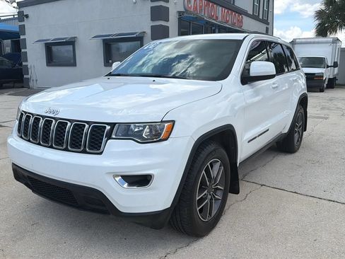Used 2019 Jeep Grand Cherokee Laredo w/ Laredo X Package RWD image 1