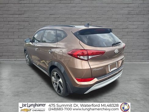 Used 2017 Hyundai Tucson Limited w/ Limited Ultimate Package 03 FWD image 5