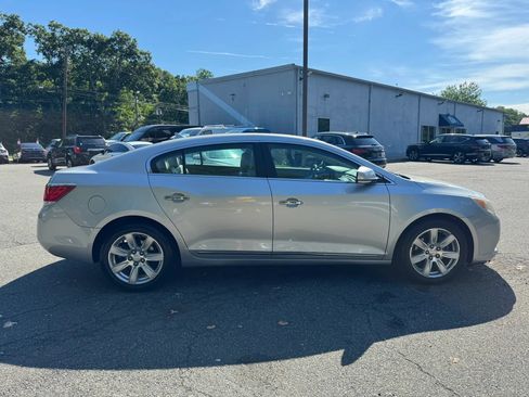 Used 2011 Buick LaCrosse CXL FWD image 6