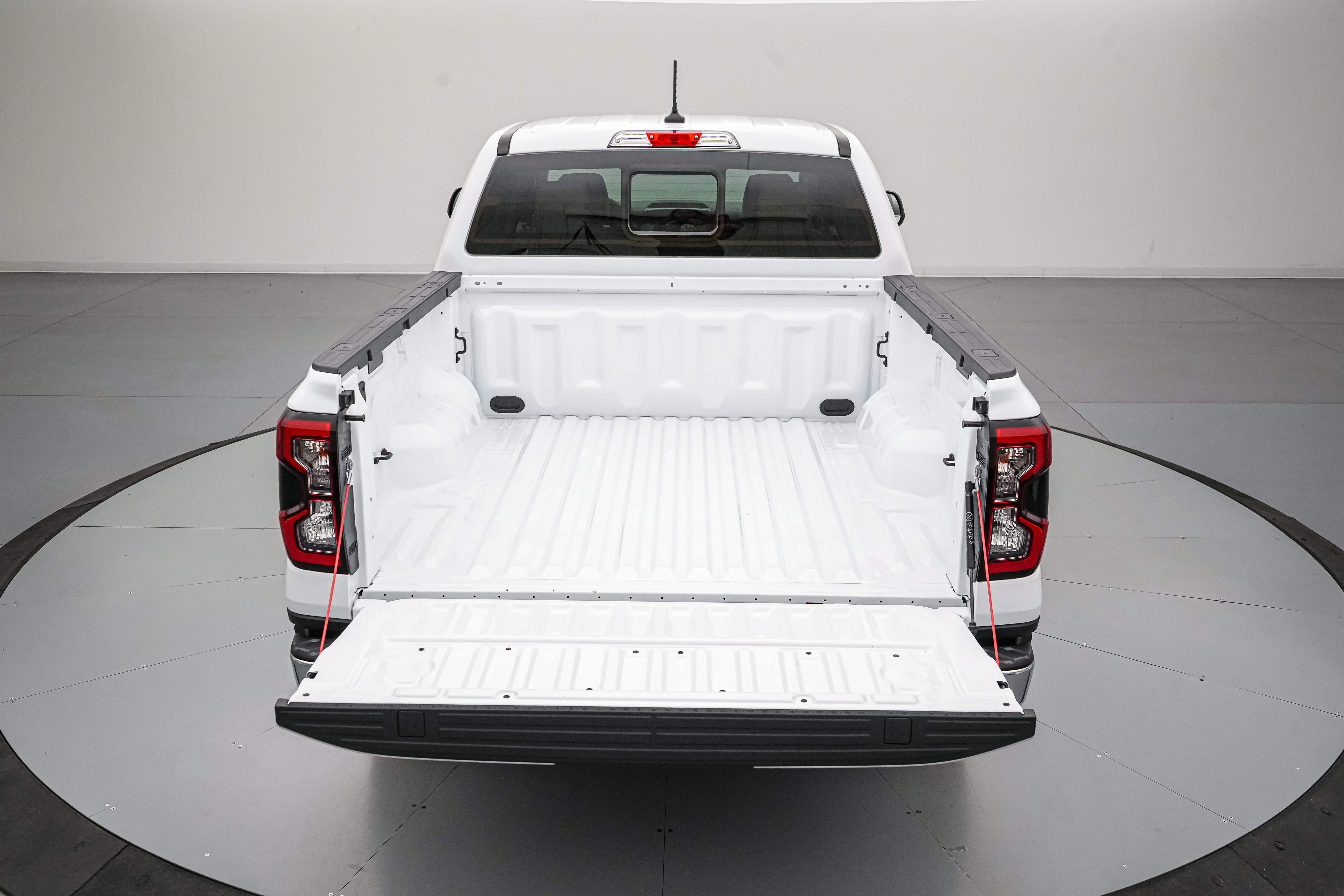 New 2026 Ford Ranger Lariat w/ Chrome Accent Package AWD/4WD image 6