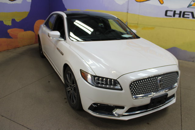 Used 2017 Lincoln Continental Reserve w/ Luxury Package AWD/4WD image 2