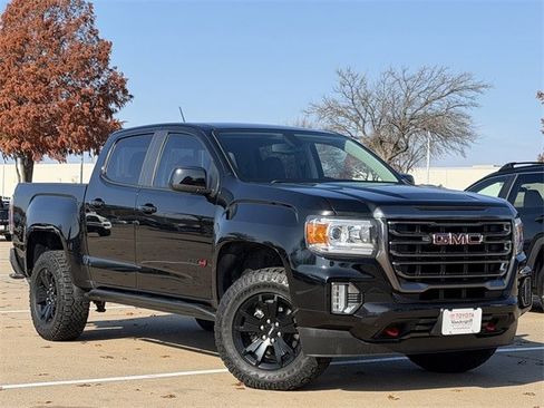 Used 2022 GMC Canyon AT4 image 2