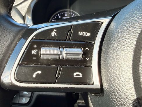 Used 2021 Kia Seltos SX image 19