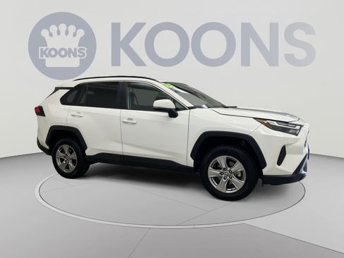 Used 2024 Toyota RAV4 XLE FWD image 10