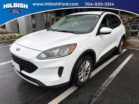 Used 2021 Ford Escape SE w/ Convenience Package AWD/4WD image 1