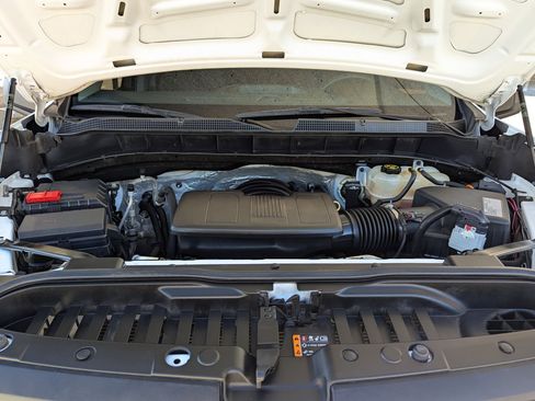 Used 2020 Chevrolet Silverado 1500 Custom w/ Custom Value Package image 31