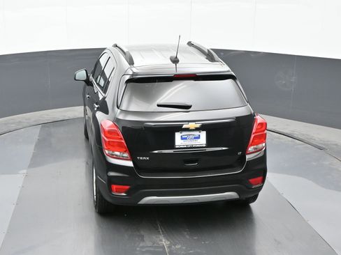 Used 2020 Chevrolet Trax LT w/ LT Convenience Package image 31