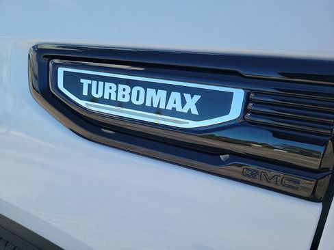 New 2026 GMC Sierra 1500 Pro w/ Pro Value Package image 17