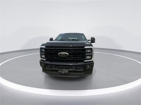 Used 2023 Ford F250 Lariat w/ Black Appearance Package image 3