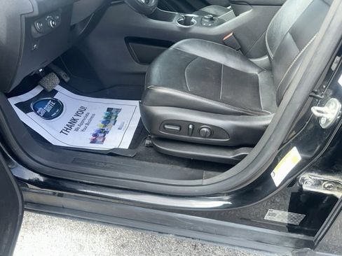 Used 2019 GMC Terrain SLT w/ Preferred Package image 14