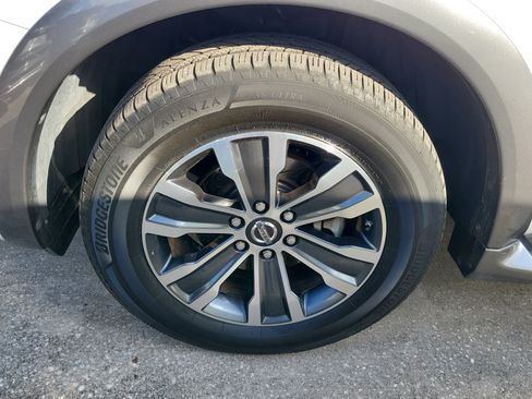 Used 2018 Nissan Armada SL w/ Premium Package RWD image 5