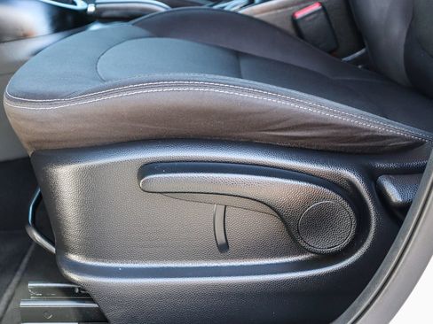 Used 2016 Kia Soul FWD image 27