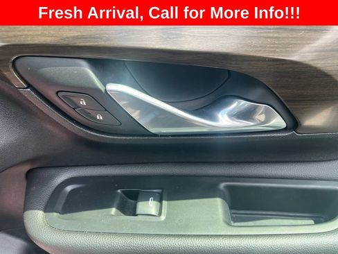Used 2018 GMC Terrain Denali w/ Driver Alert Package II AWD/4WD image 7