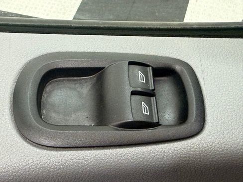 Used 2015 Ford Transit 150 XL image 24