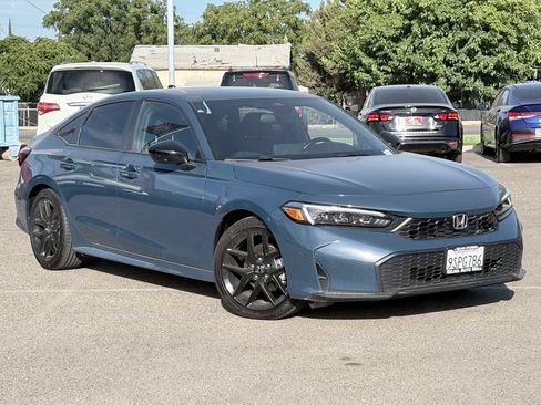 Used 2025 Honda Civic Sport image 2