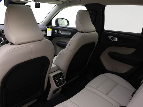 New 2025 Volvo XC40 B5 Plus w/ Protection Package Premier image 12