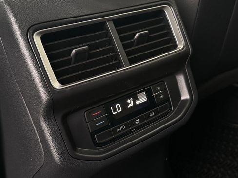 New 2026 Volkswagen Atlas SE image 27