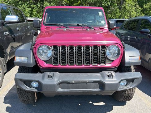 Used 2024 Jeep Wrangler Sport AWD/4WD image 2