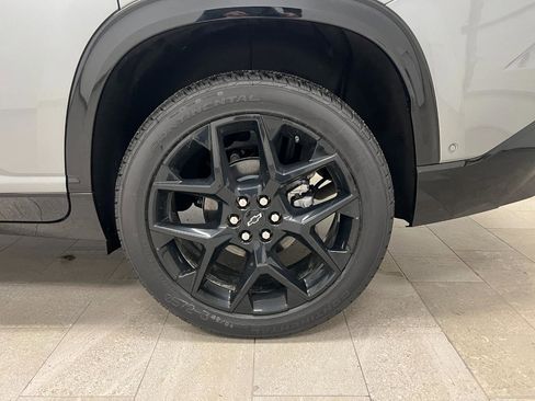 New 2026 Chevrolet Traverse RS w/ LPO, Floor Liner Package AWD/4WD image 81
