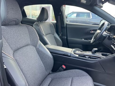 Used 2023 Toyota Crown XLE image 26