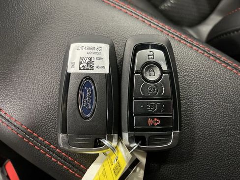 New 2026 Ford Escape ST-Line w/ Cold Weather Package AWD/4WD image 32