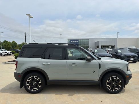 Used 2021 Ford Bronco Sport Outer Banks w/ Outer Banks Package AWD/4WD image 8