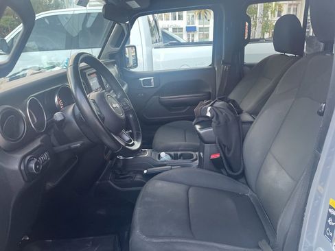 Used 2021 Jeep Wrangler Unlimited Sport image 11