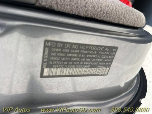 Used 2001 Porsche 911 Carrera 4 image 37