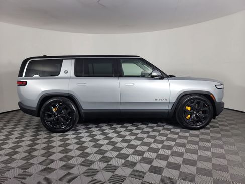 Used 2024 Rivian R1S Adventure image 6