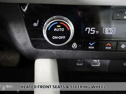 Used 2023 Mitsubishi Outlander SEL AWD/4WD image 10