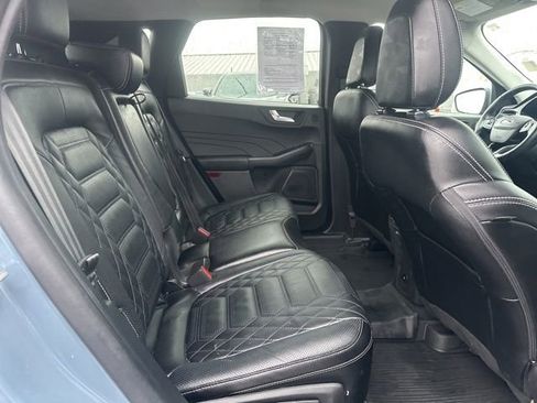 Used 2023 Ford Escape Platinum w/ Premium Technology Package image 11