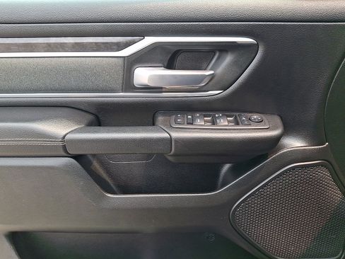 Used 2023 RAM 1500 Big Horn AWD/4WD image 12