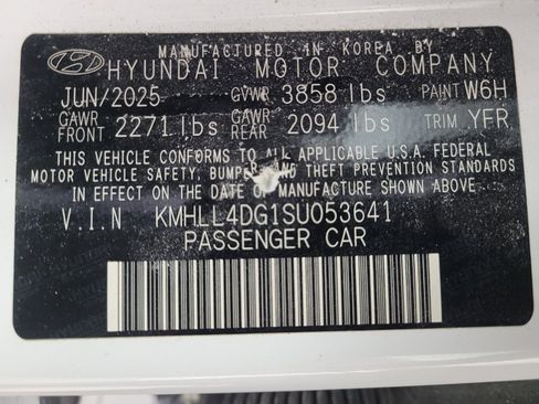 Used 2025 Hyundai Elantra SE FWD image 33