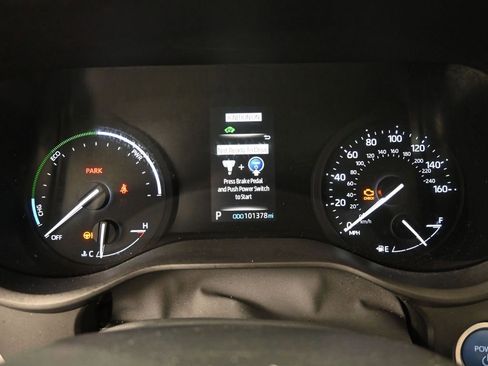 Used 2021 Toyota Sienna XLE FWD image 34