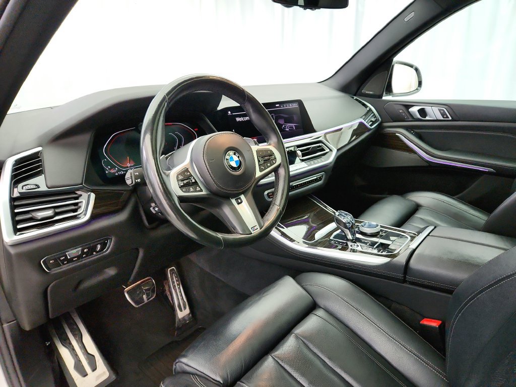 Used 2019 BMW X5 xDrive50i w/ M Sport Package AWD/4WD image 10
