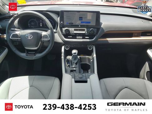 Certified 2025 Toyota Grand Highlander FWD image 18