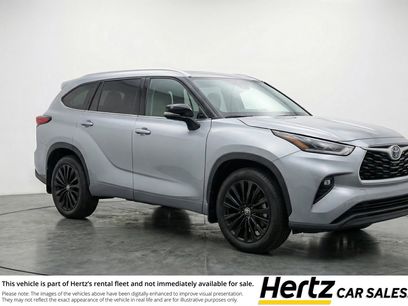 Used 2025 Toyota Highlander XSE