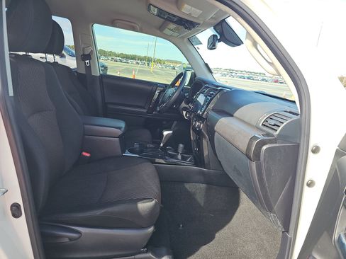 Used 2020 Toyota 4Runner TRD Off-Road image 11