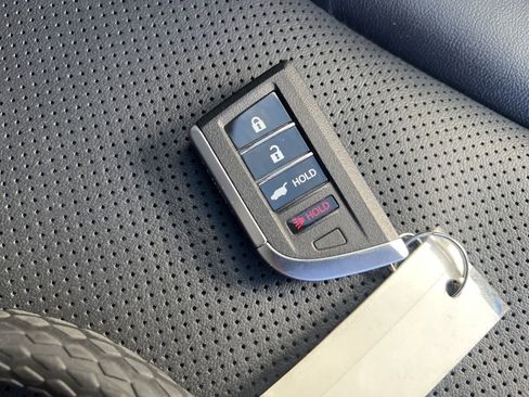 Used 2023 Acura MDX SH-AWD w/ Technology Package image 26