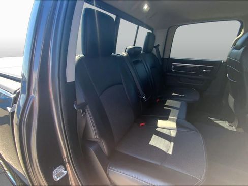 Used 2014 RAM 1500 Sport RWD image 19