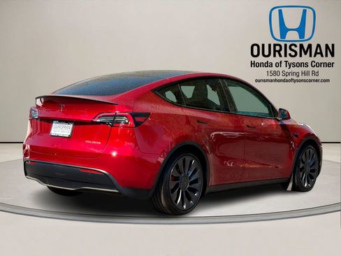 Used 2024 Tesla Model Y Performance AWD/4WD image 3