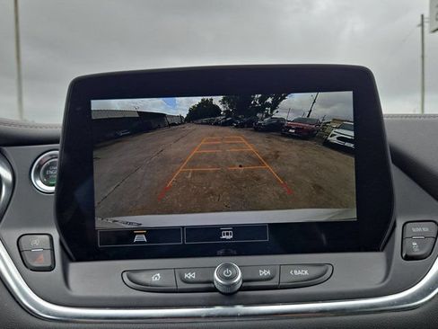 Used 2025 Chevrolet Blazer LT AWD/4WD image 17